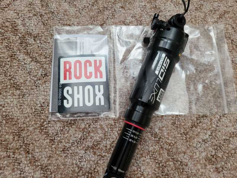 Новый RockShox SidLuxe Ultimate 3P, 2023, 210x50 + есть Twistloc на 2 и 3 позиции!