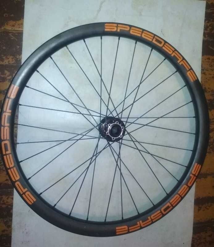 Speedsafe карбон колесо 27.5 перед ось 20 мм