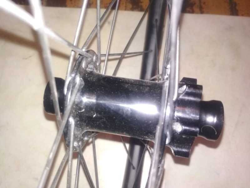 Speedsafe карбон колесо 27.5 перед ось 20 мм