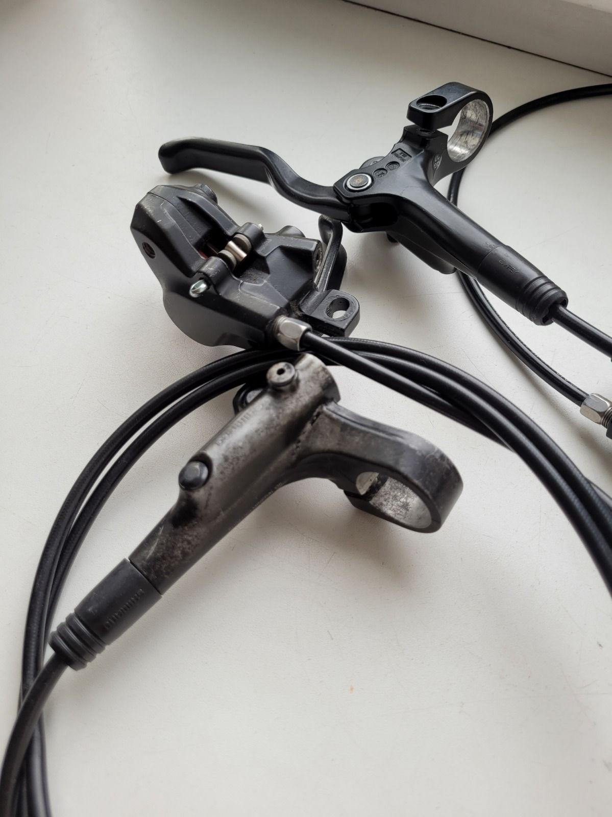 Гидравлические тормоза Shimano MT-200