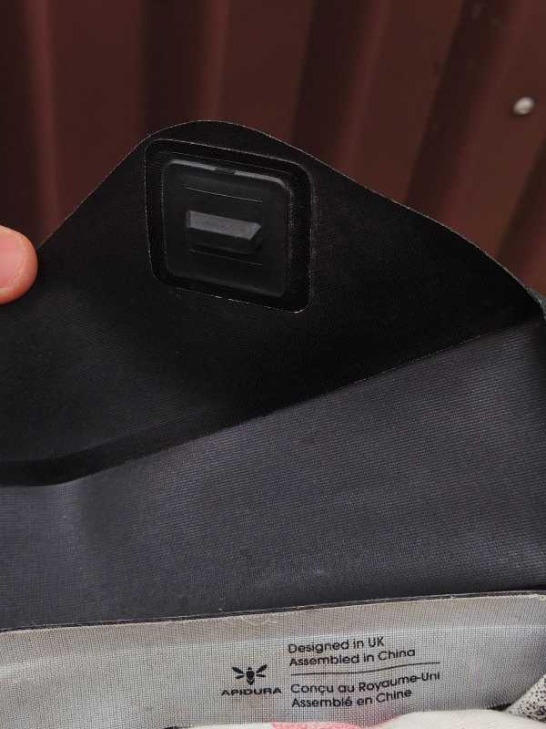 Бензобак Apidura Racing Bolt-On Top Tube Pack (1 L)