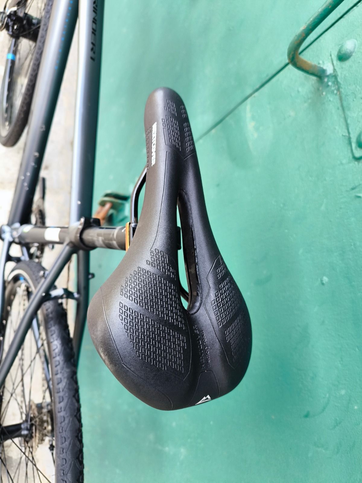 Немецкий gravel гревел Bulls grinder (M)