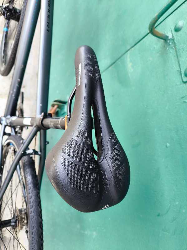 Немецкий gravel гревел Bulls grinder (M)