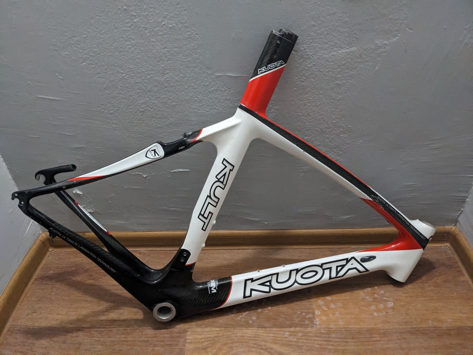 Шоссейная карбоновая рама Kuota Kult