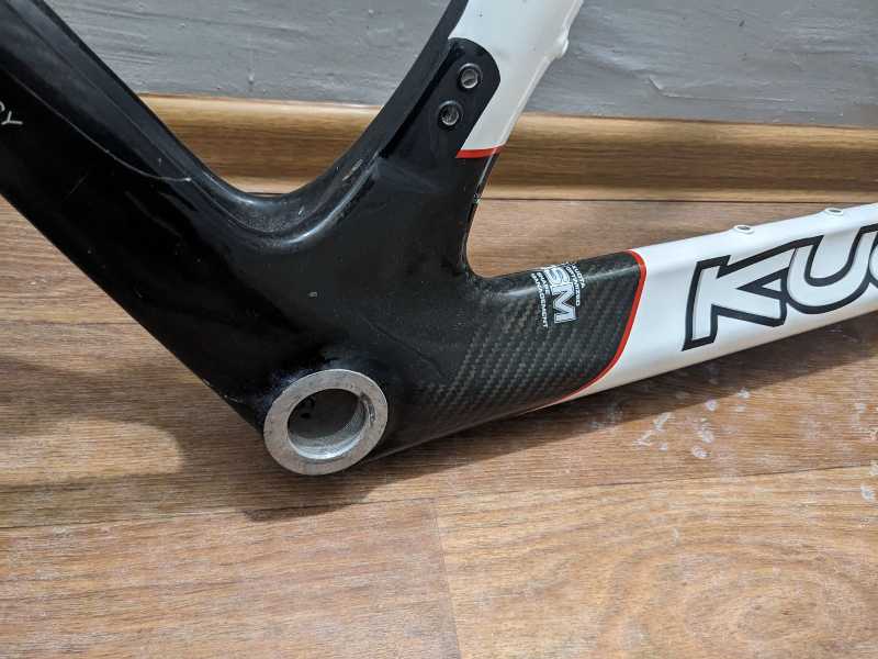 Шоссейная карбоновая рама Kuota Kult