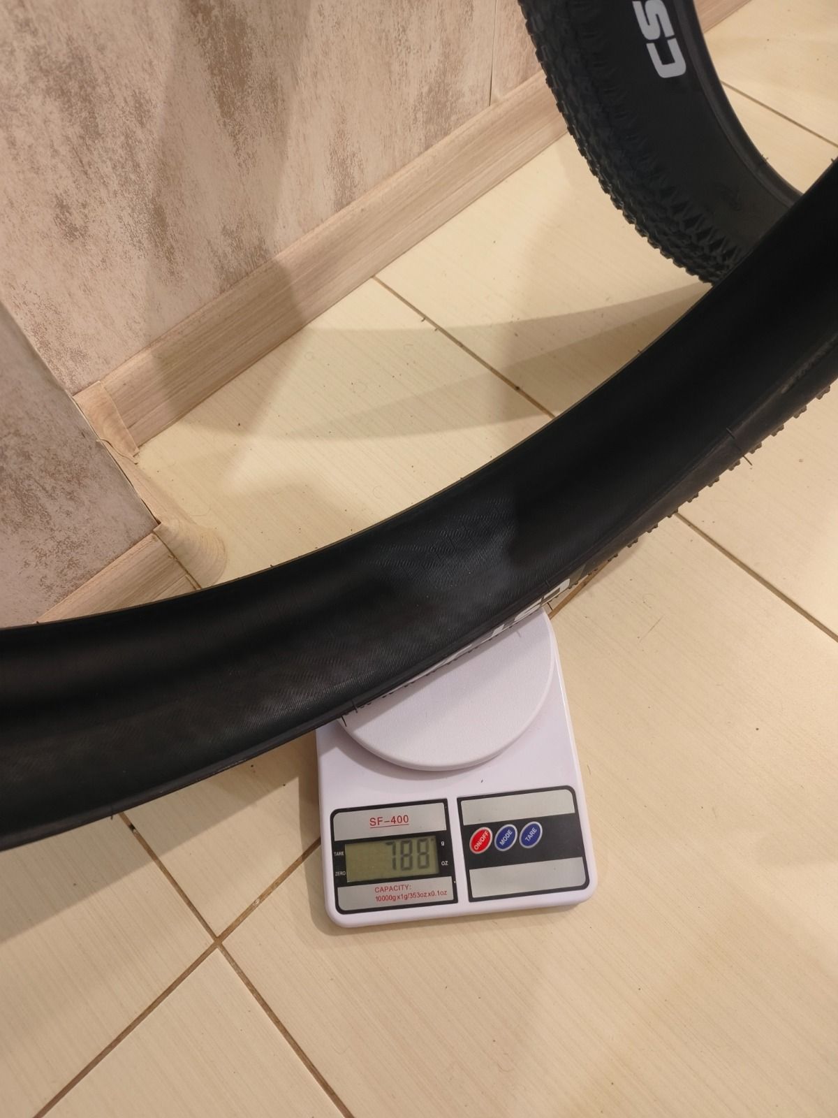 Покрышки и камеры 29х2.25 CST jack rabbit 800 грам