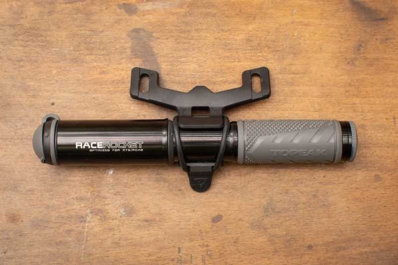 Чехол topeak и крепление насоса