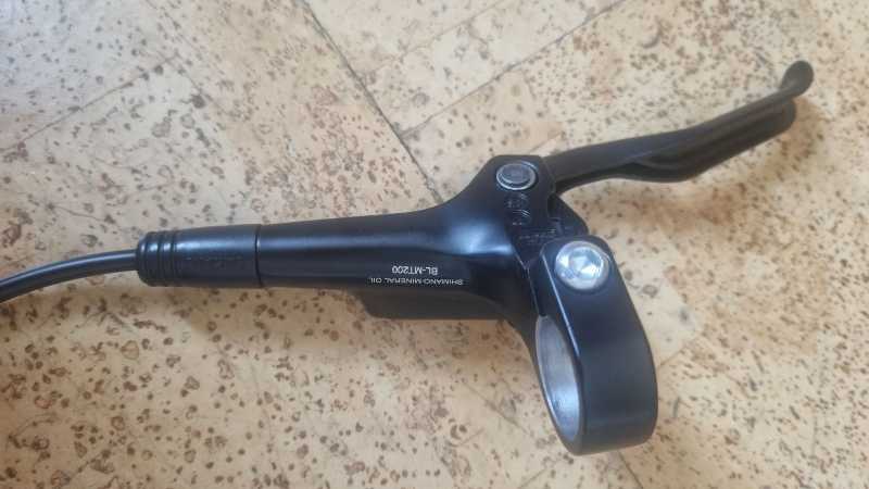 Тормозные ручки Shimano BL-MT200
