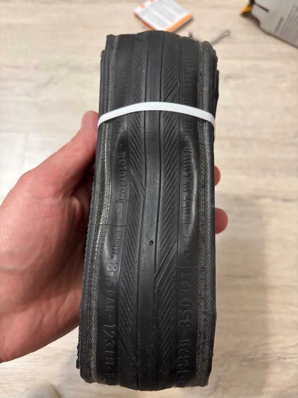 Шоссейные покрышки Continental Ultrasport III