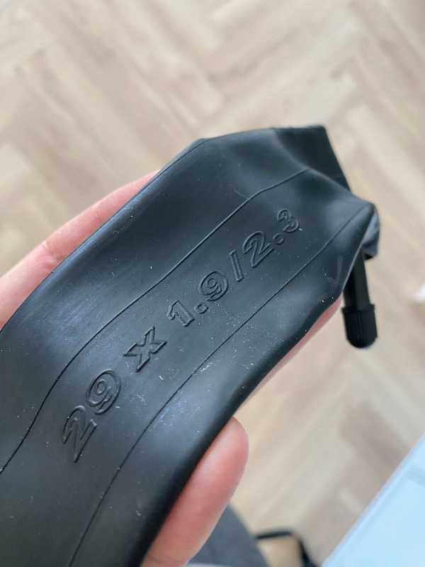 Kenda 29x1.9/2.3 (29x2.10, 700x50-52)