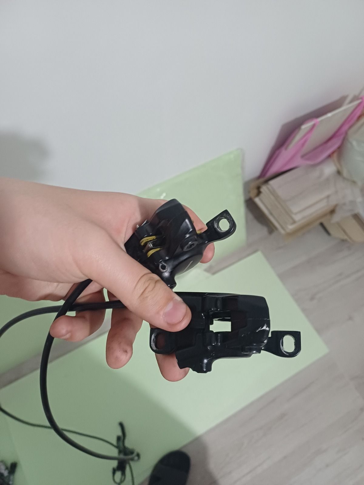 Тормоза Shimano MT200