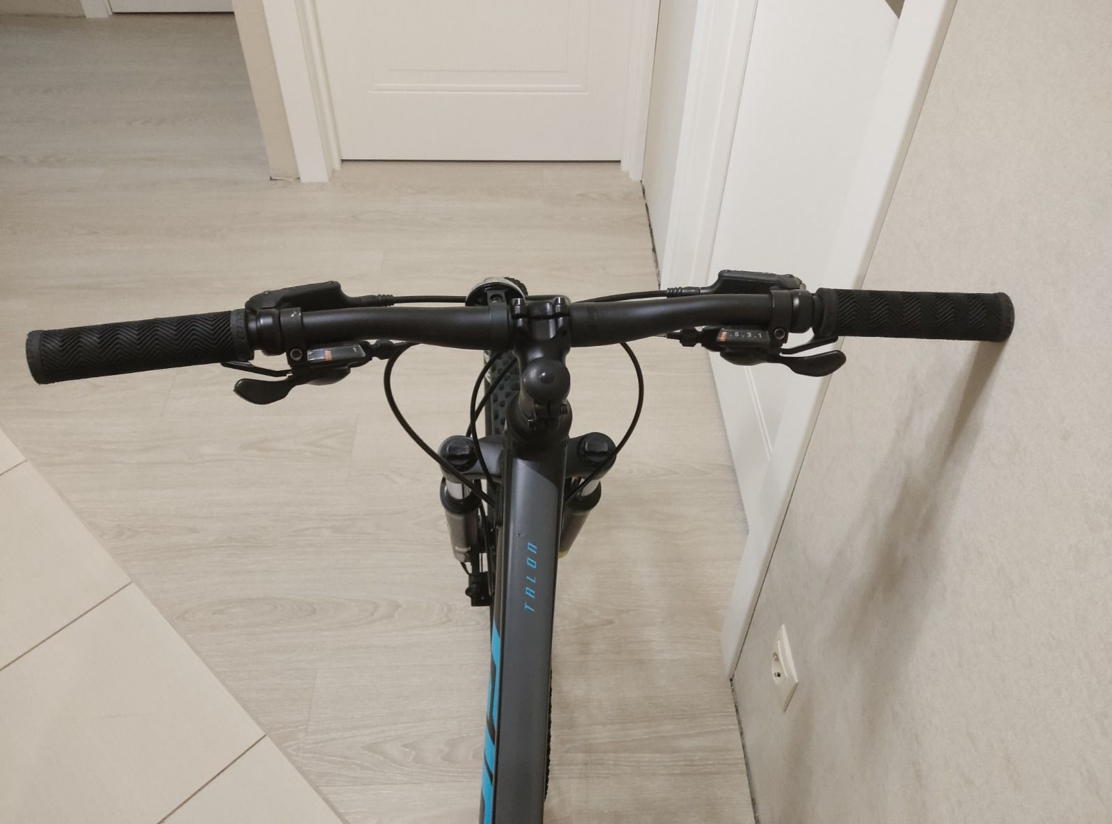 Велосипед Giant Tolan 3 S 27,5 (2024)