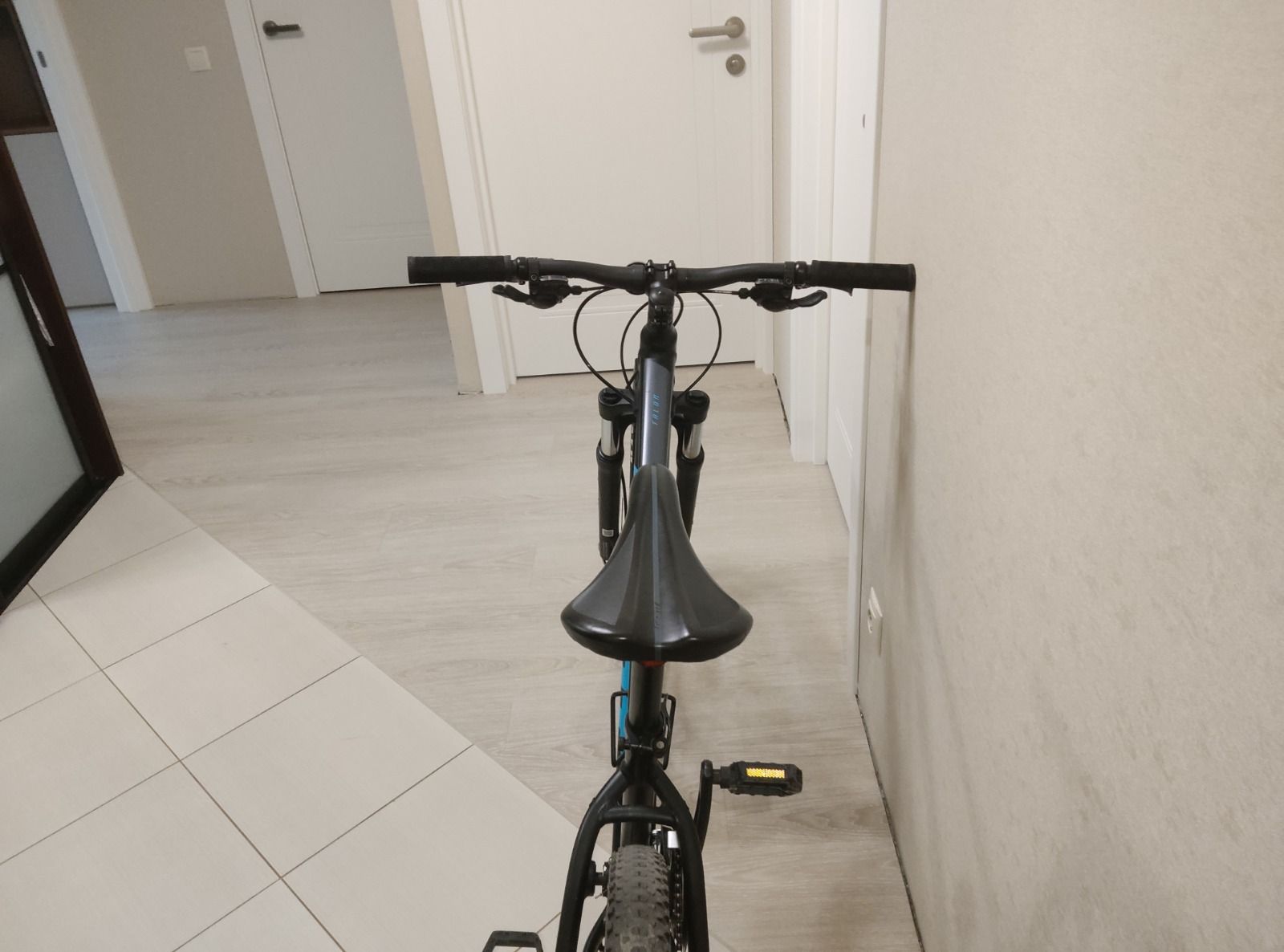 Велосипед Giant Tolan 3 S 27,5 (2024)