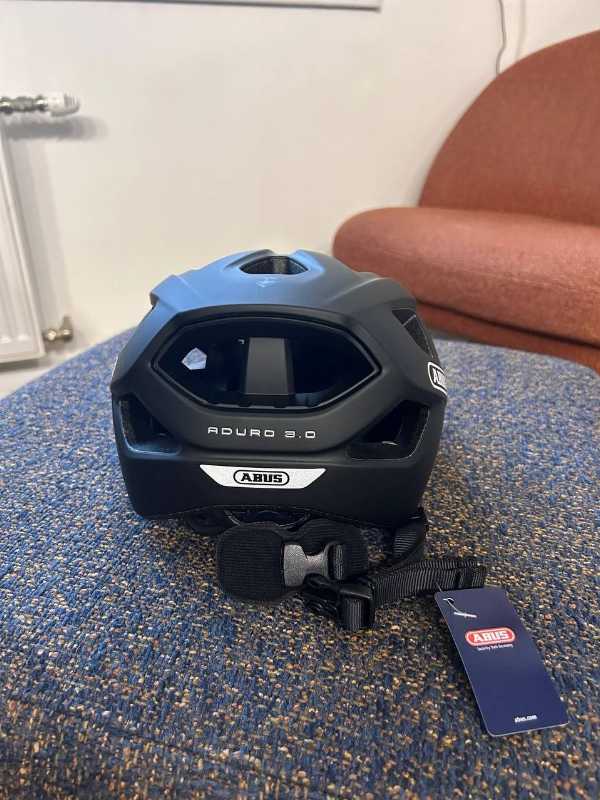 Велошлем Abus Aduro 3.0