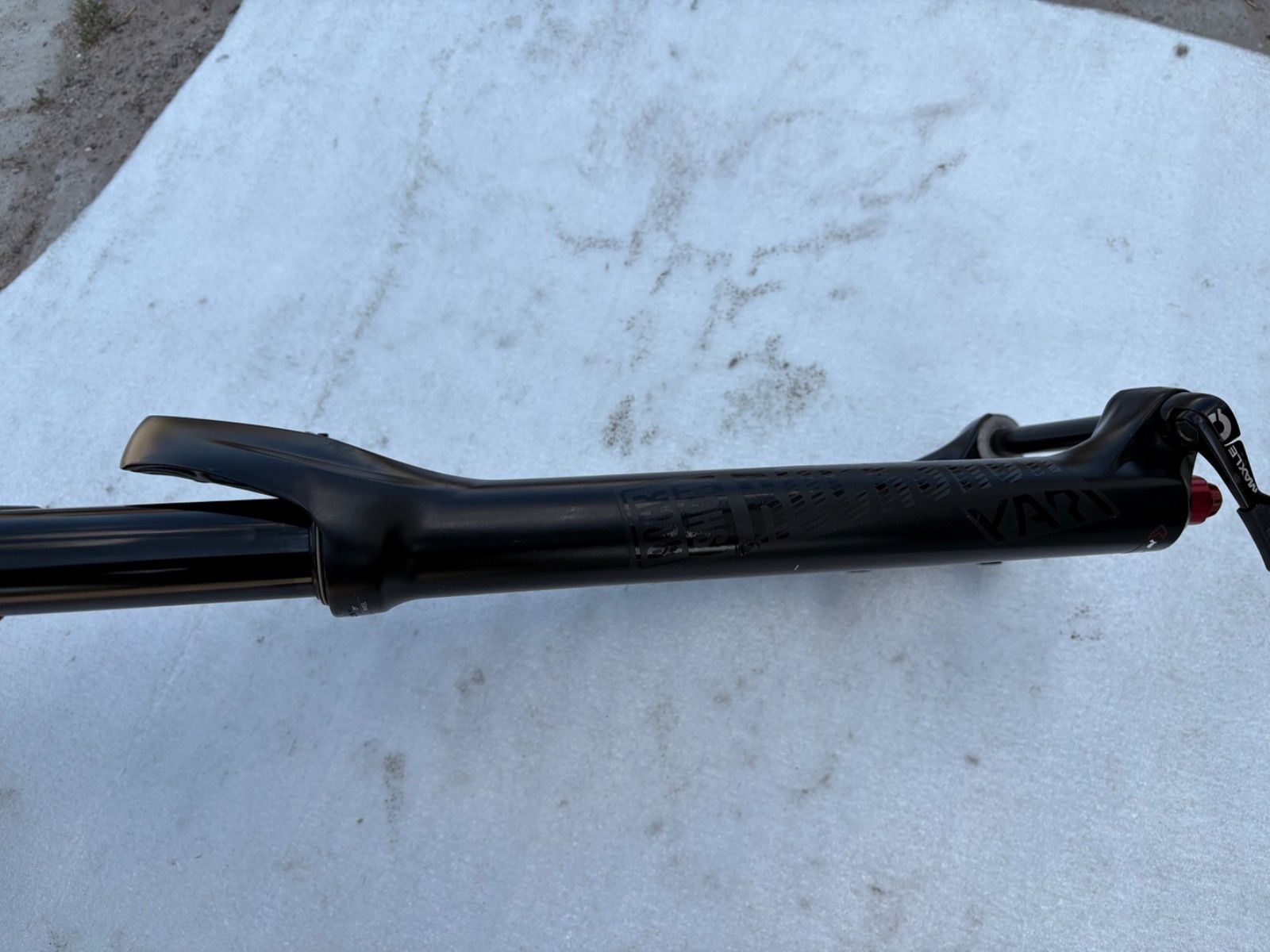 Rockshox yari 29”