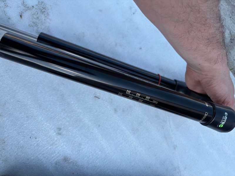 Rockshox yari 29”
