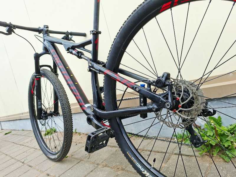 Specialized epic  comp