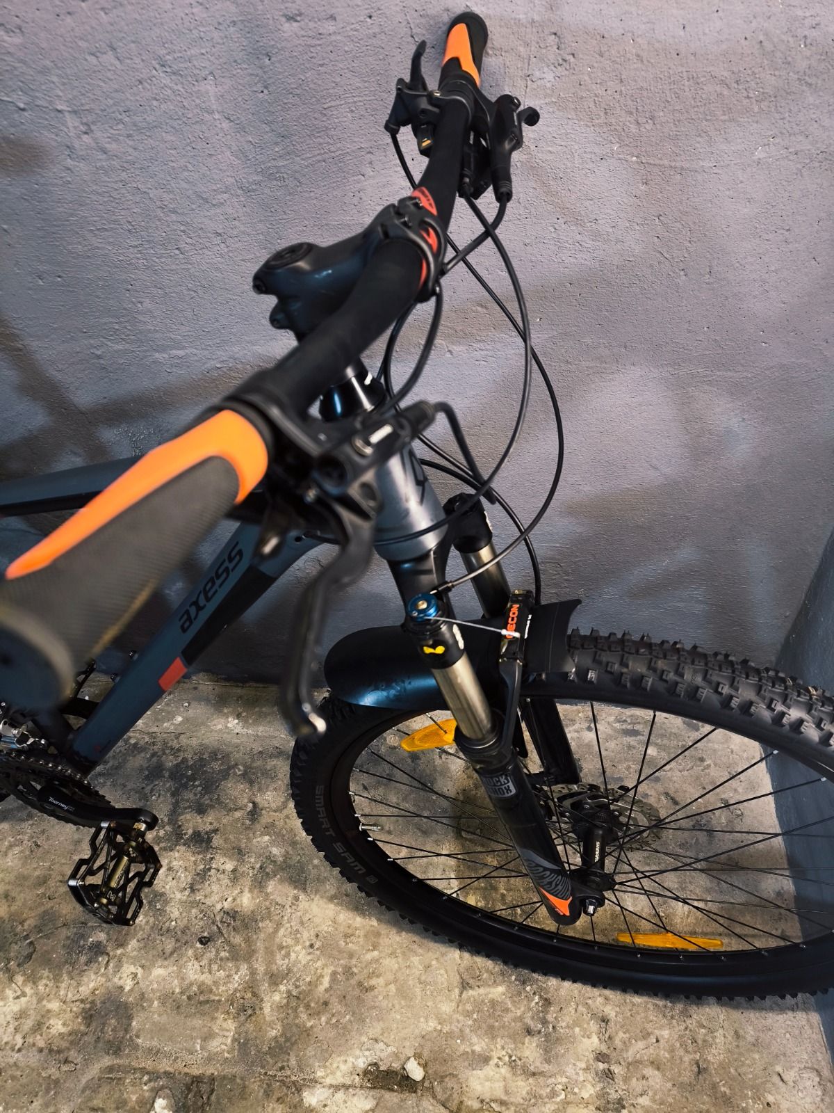 MTB горный велосипед Axess 29 RockShox Recon L
