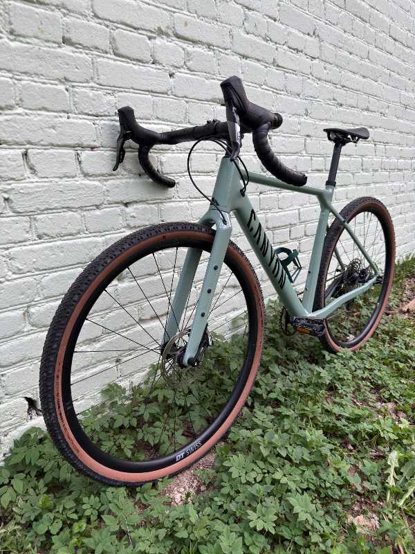 б/у Canyon Grizl Al 6 (2024), р. М, Sram Apex 1*12