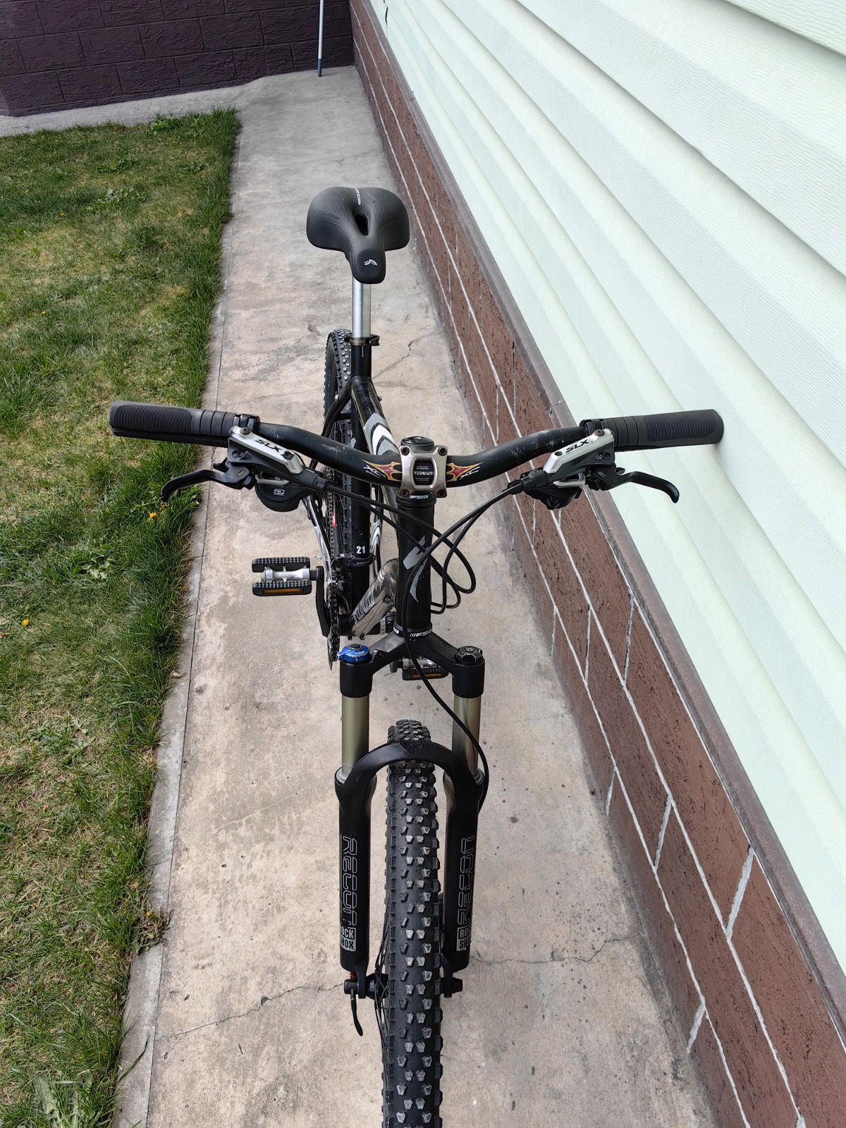 Specialized Rockhopper вкруг Slx, DT Swiss, RockShox