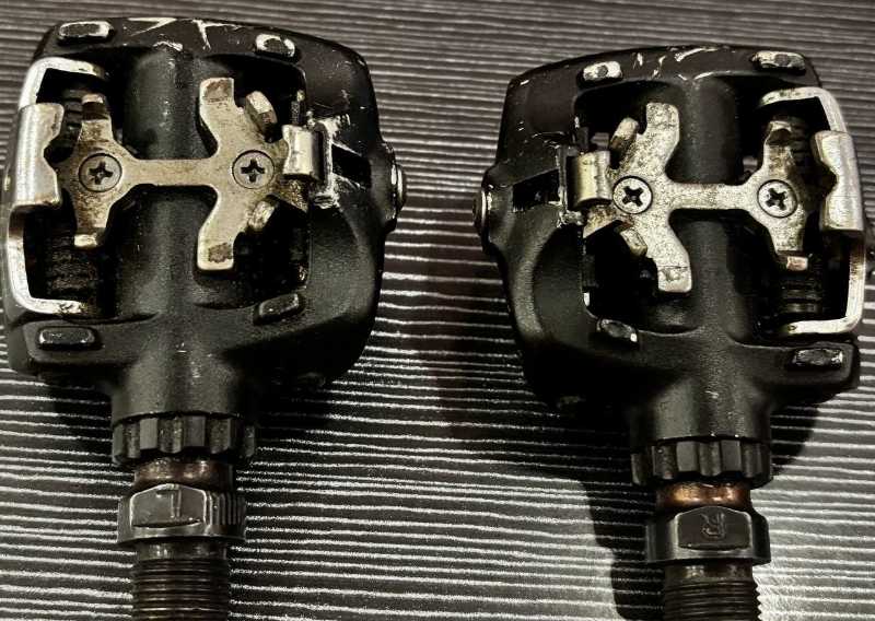 Педали SHIMANO PD-M525