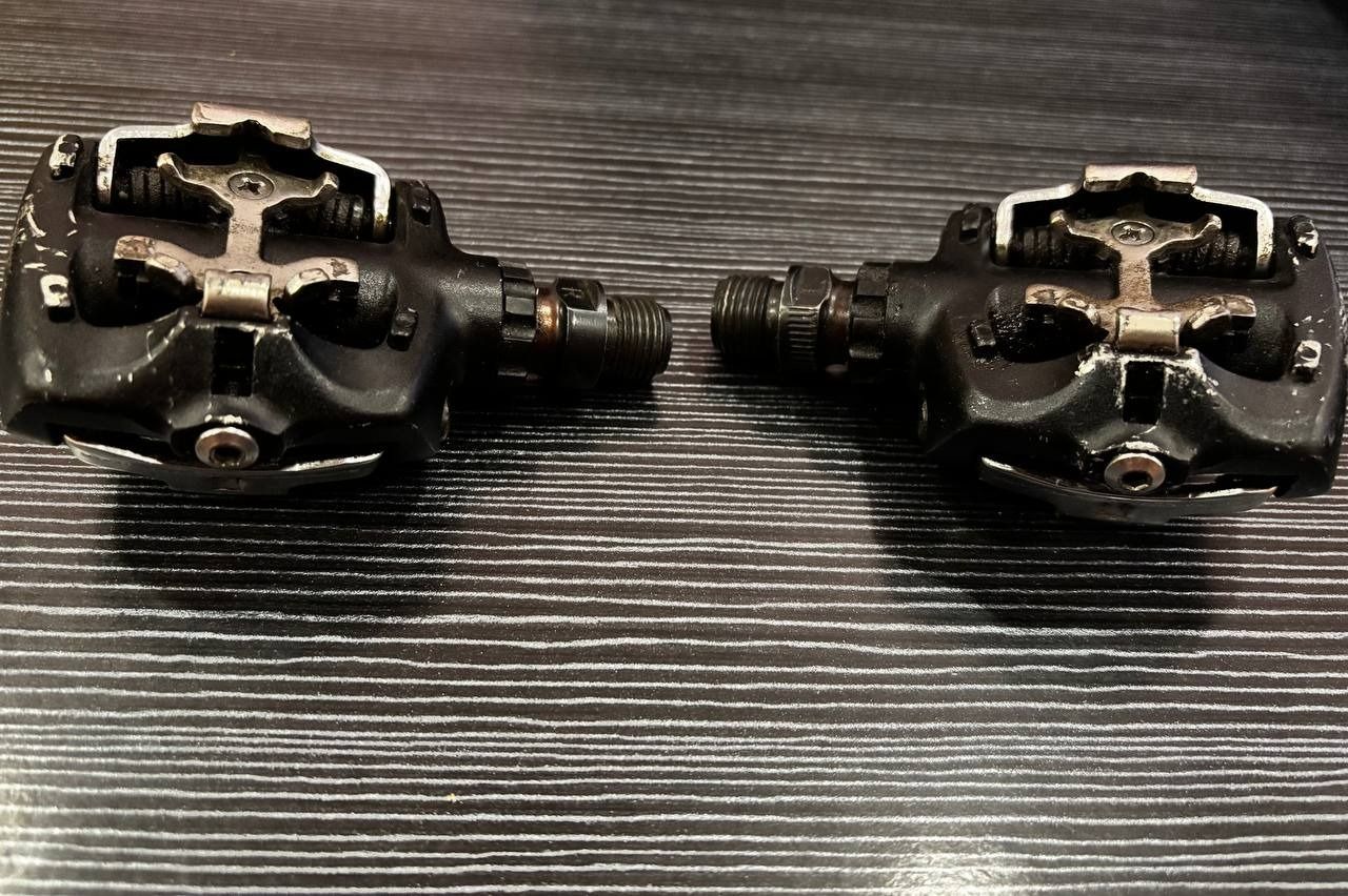 Педали SHIMANO PD-M525