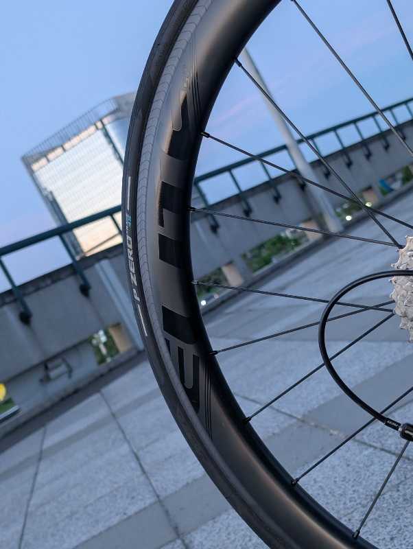 Merida Scultura 300 на карбоновых колёсах Elitewheels с профилем 50мм