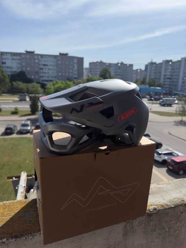 Детский шлем ABUS YOUDROP