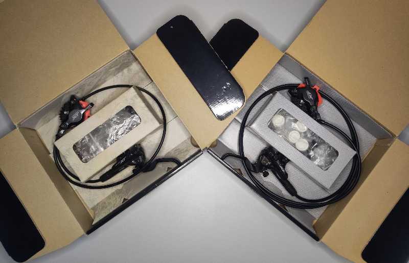 Тормоза гидровлические Shimano XT BR-M8100