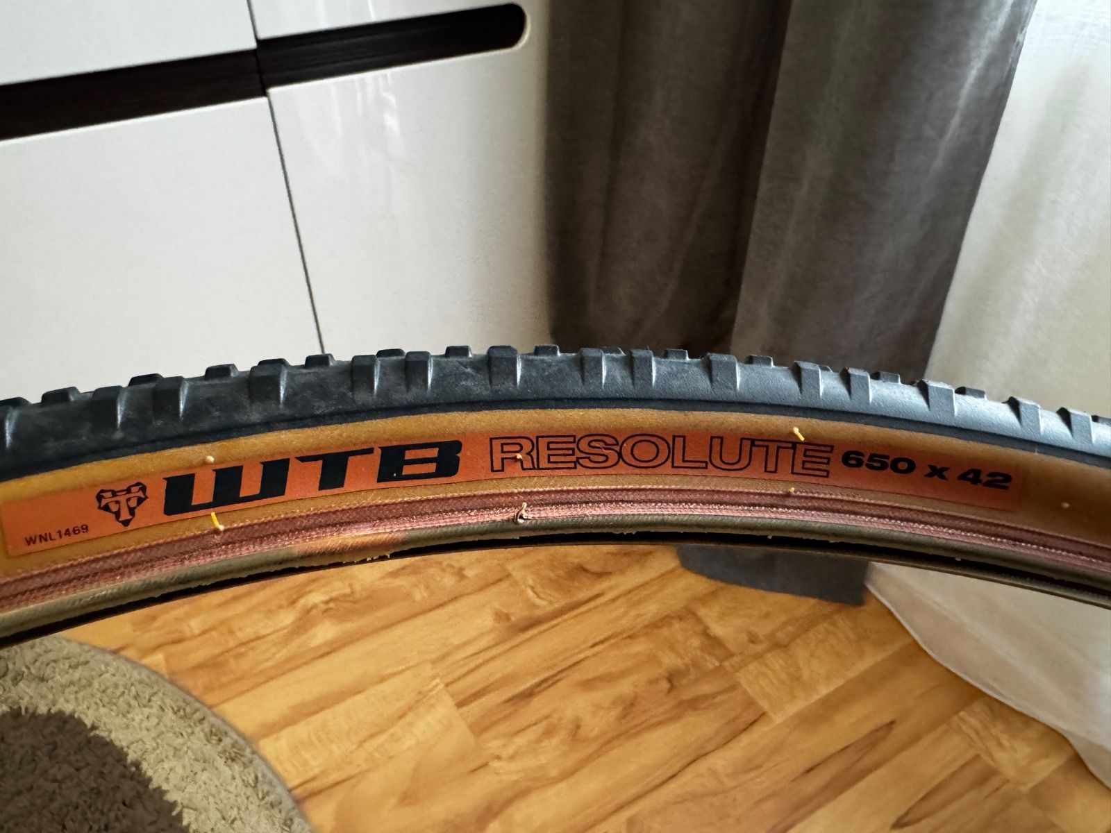 Покрышки WTB RESOLUTE 650 x 42