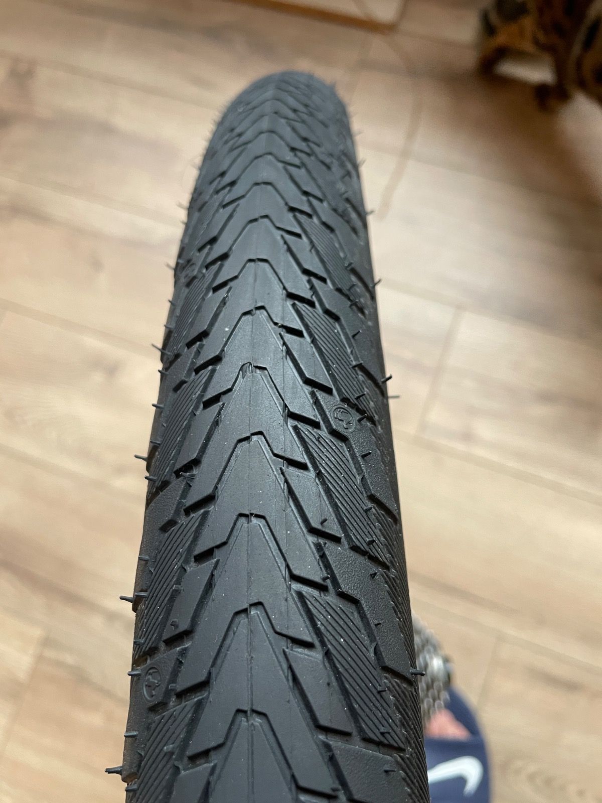 Continental contact cruizer 50-622 28x2.0