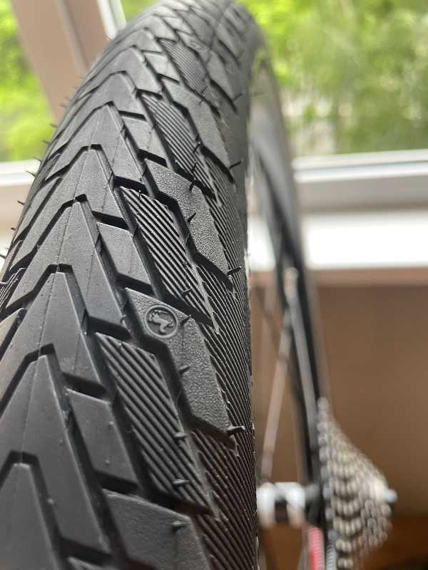 Continental contact cruizer 50-622 28x2.0