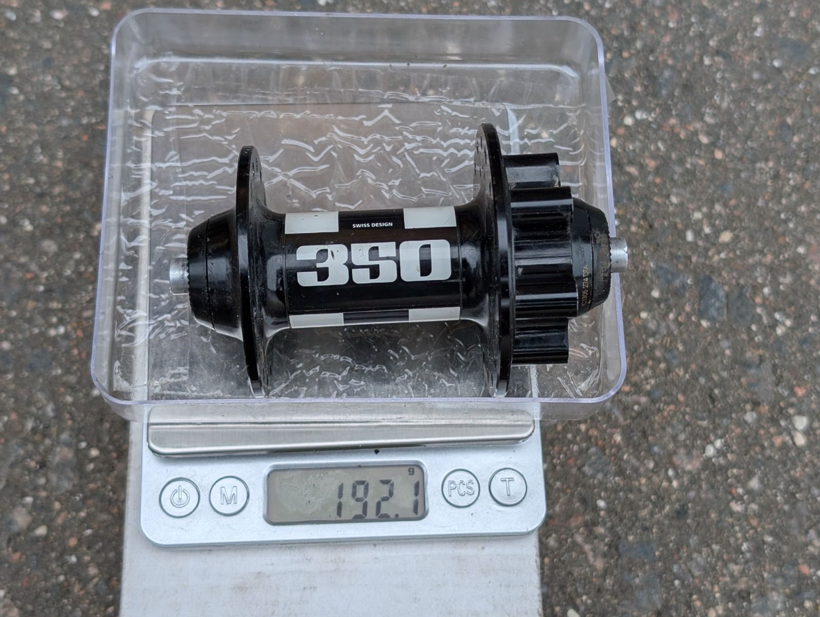 Пара втулок DT Swiss 350 под эксцентрик, 32Н, 6 болтов, в отличном состоянии, барабан Shimano HG