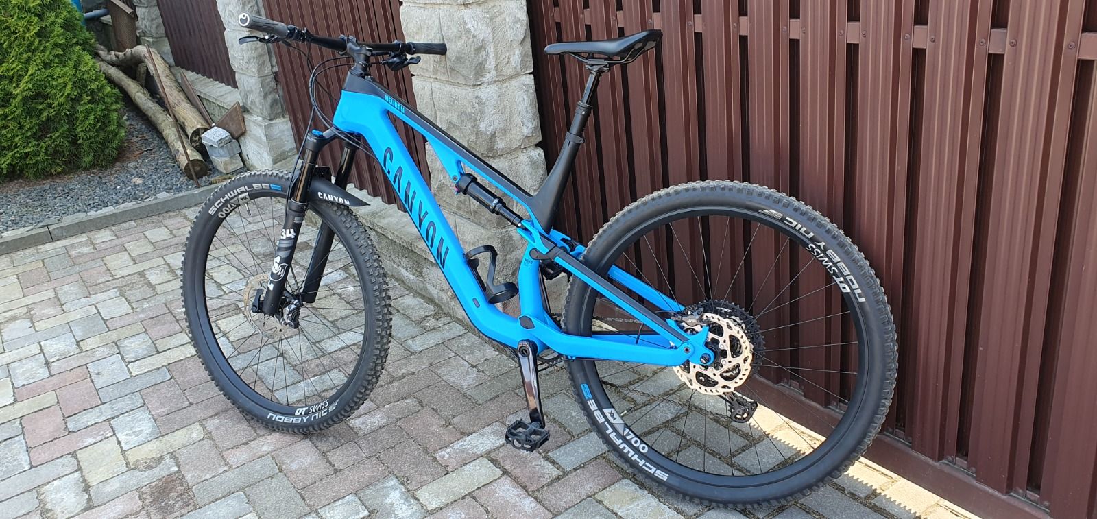 CANYON Neuron cf9