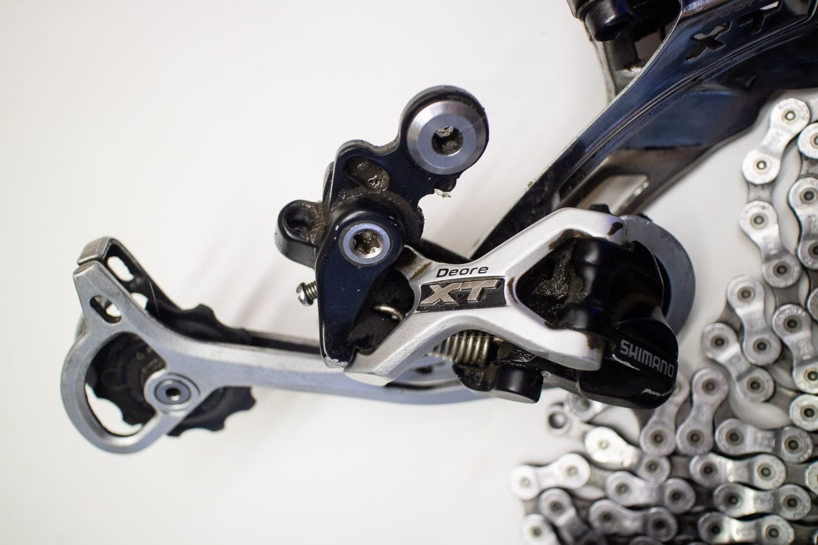 ПРОДАНО_______ Shimano Deore XT 9x3 ск (переклюки, манетки, цепь HG93)