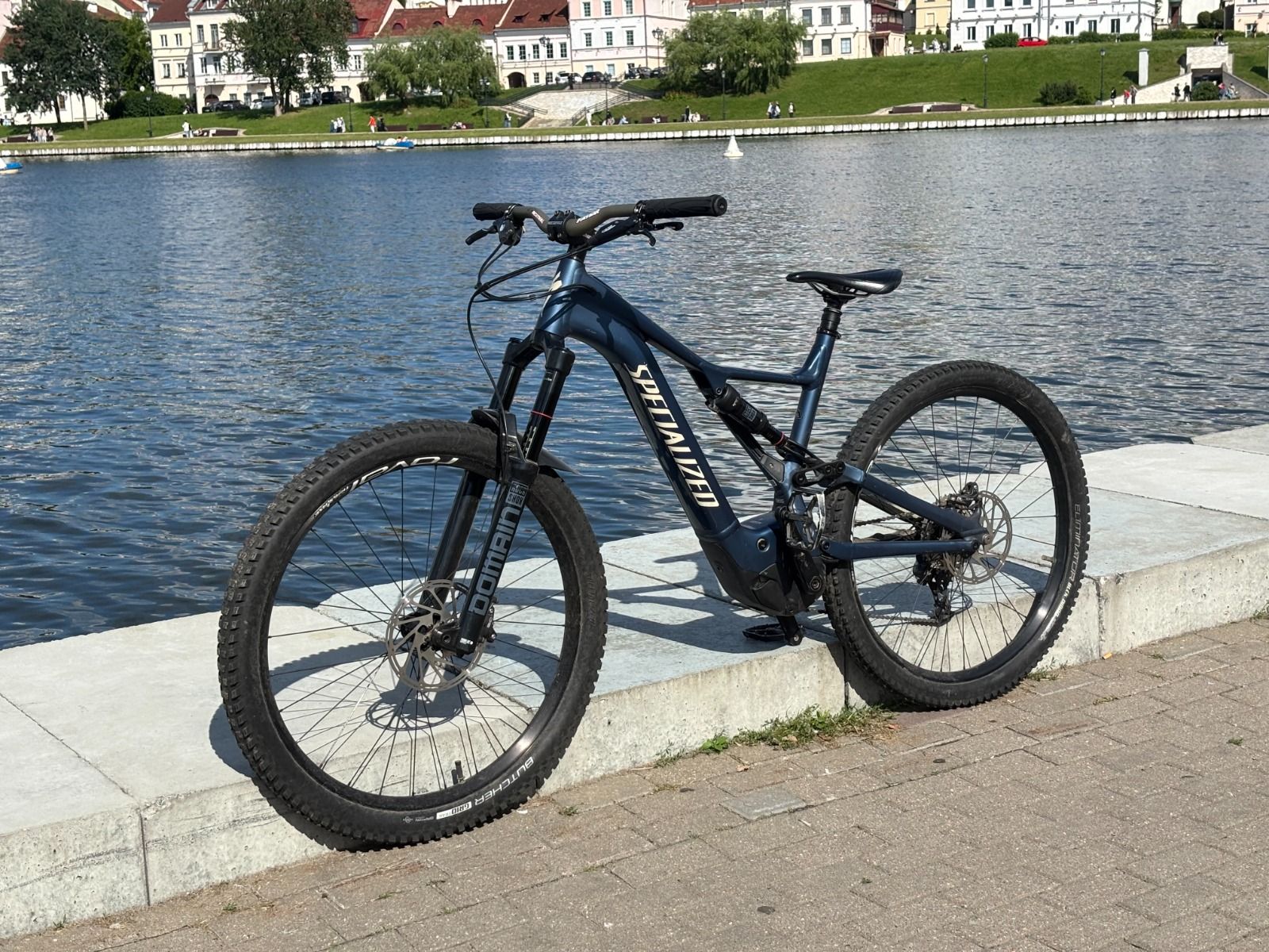 Specialized turbo levo