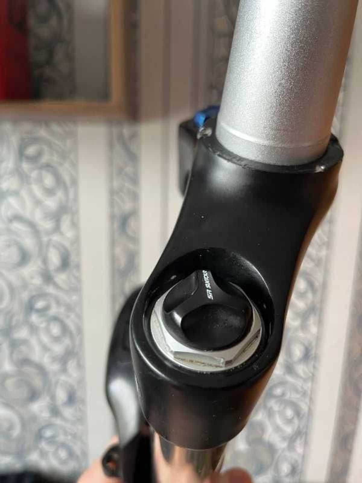 Вилка SR suntour XCR 32 воздушная под 29 колесо