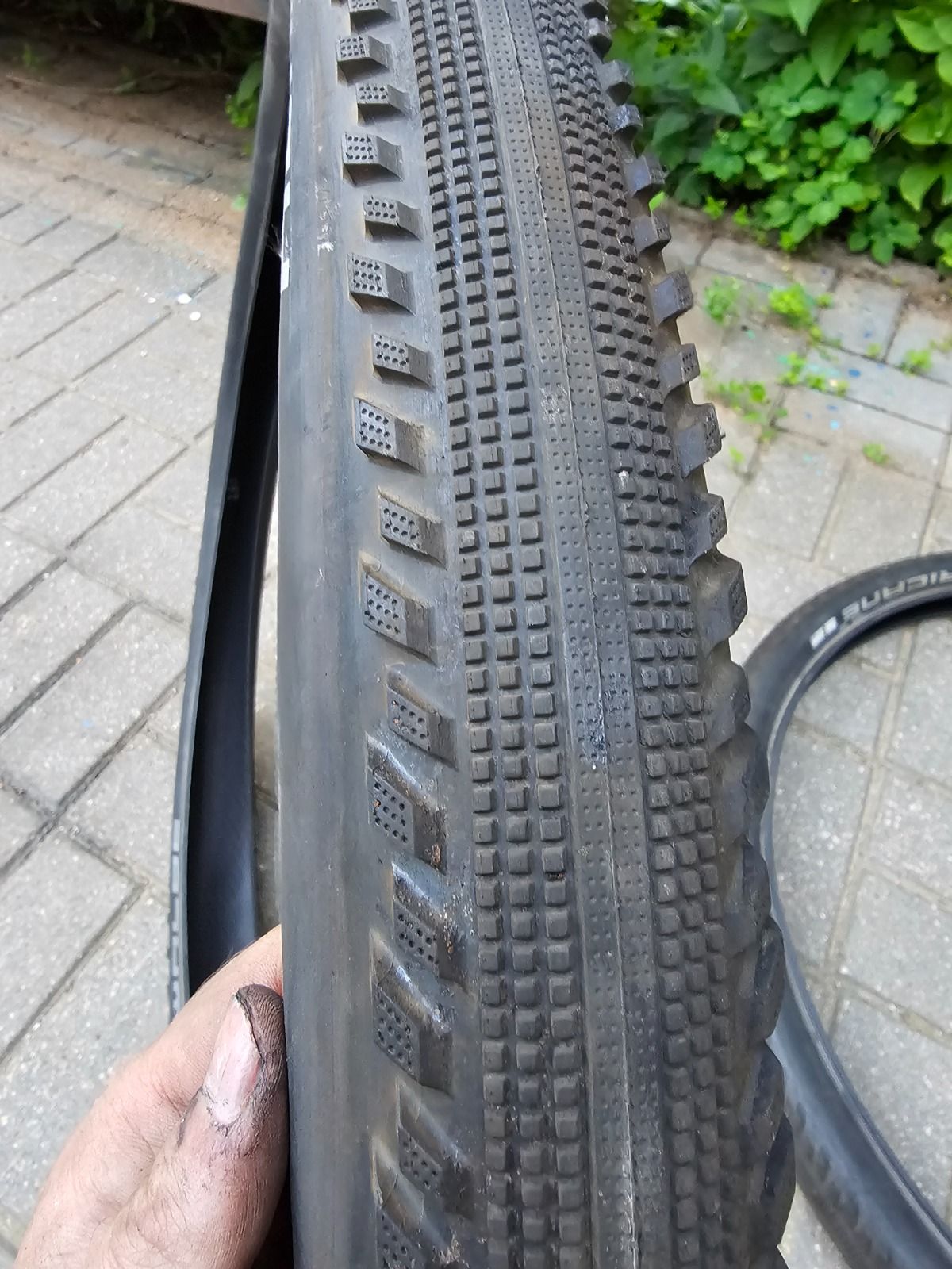 Покрышки велосипедные Schwalbe Hurricane 622x57