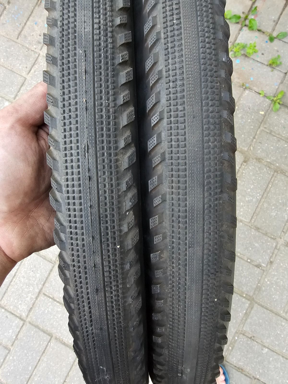 Покрышки велосипедные Schwalbe Hurricane 622x57