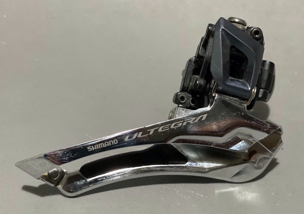Передний переключатель Shimano Ultegra 8000