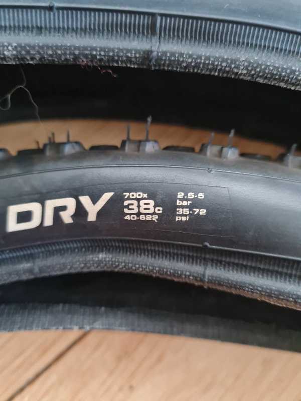 Vittoria Terreno Dry 700x38C