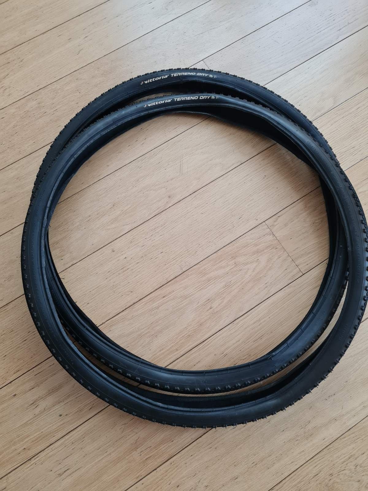Vittoria Terreno Dry 700x38C