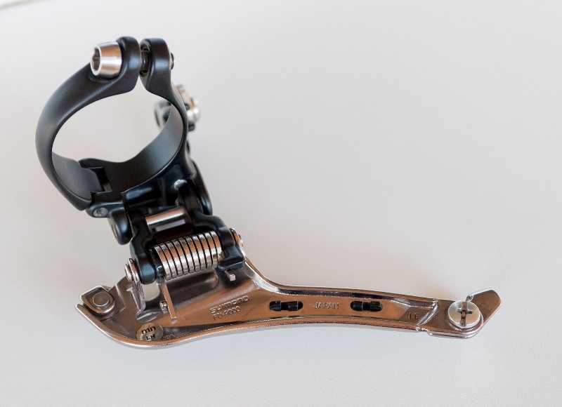 Передний переключатель Dura-Ace FD-9000