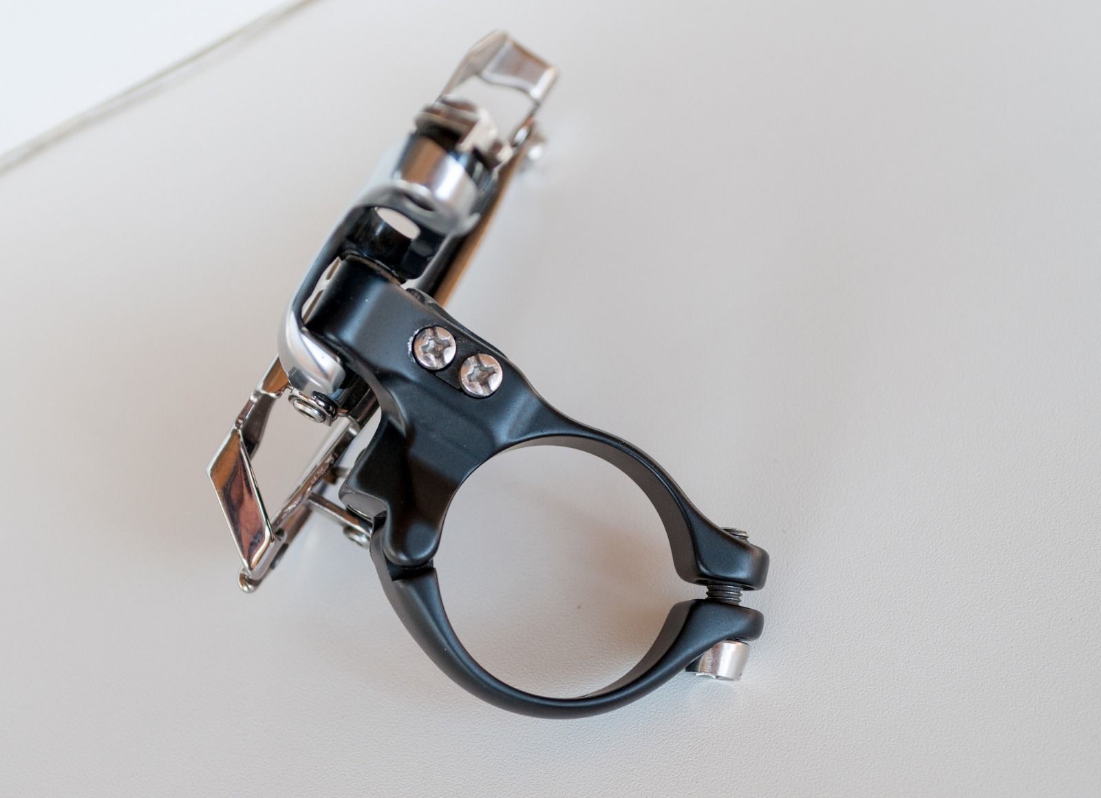 Передний переключатель Dura-Ace FD-9000