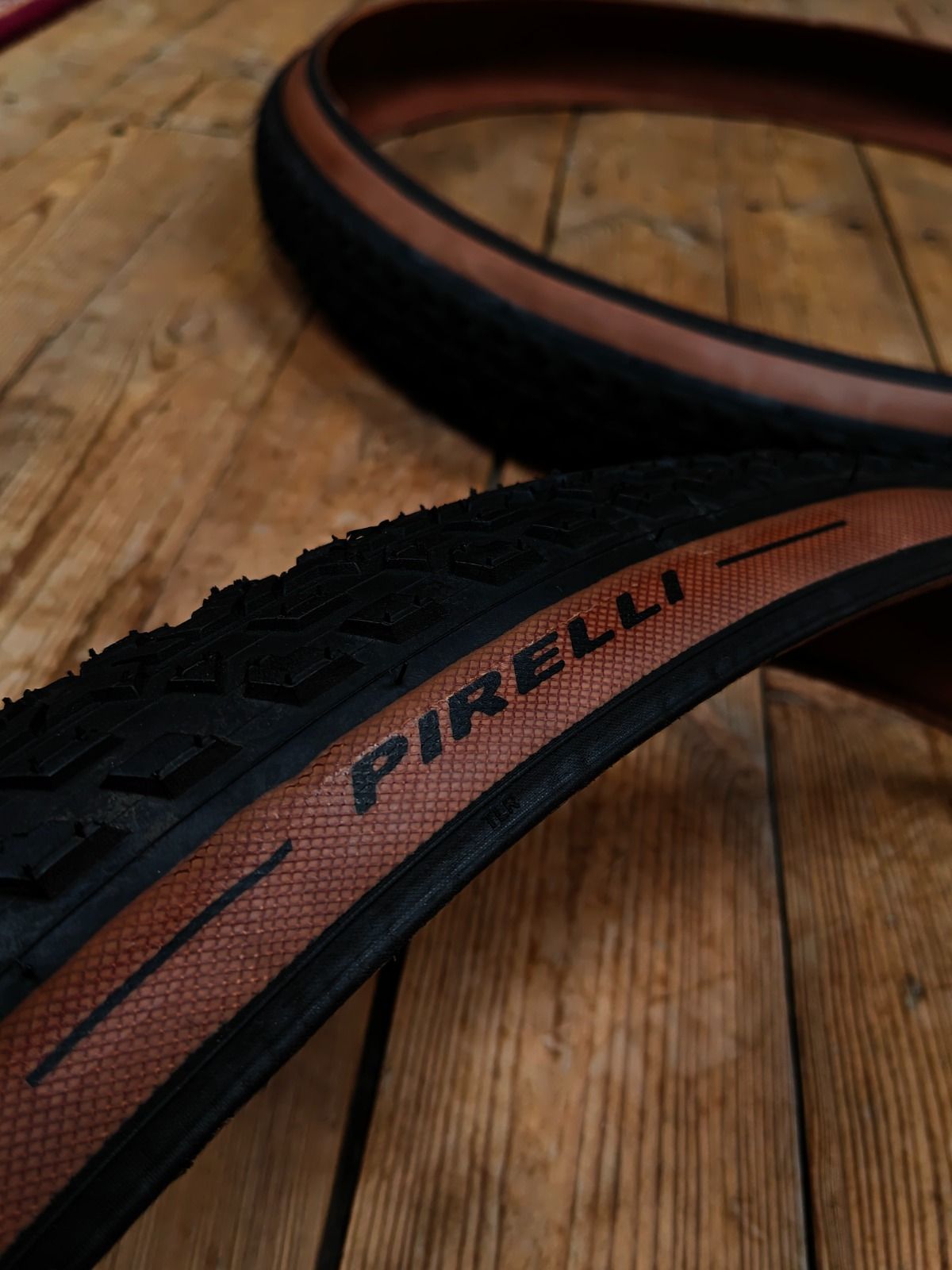 Пара покрышек Pirelli Cinturato Gravel Mixed