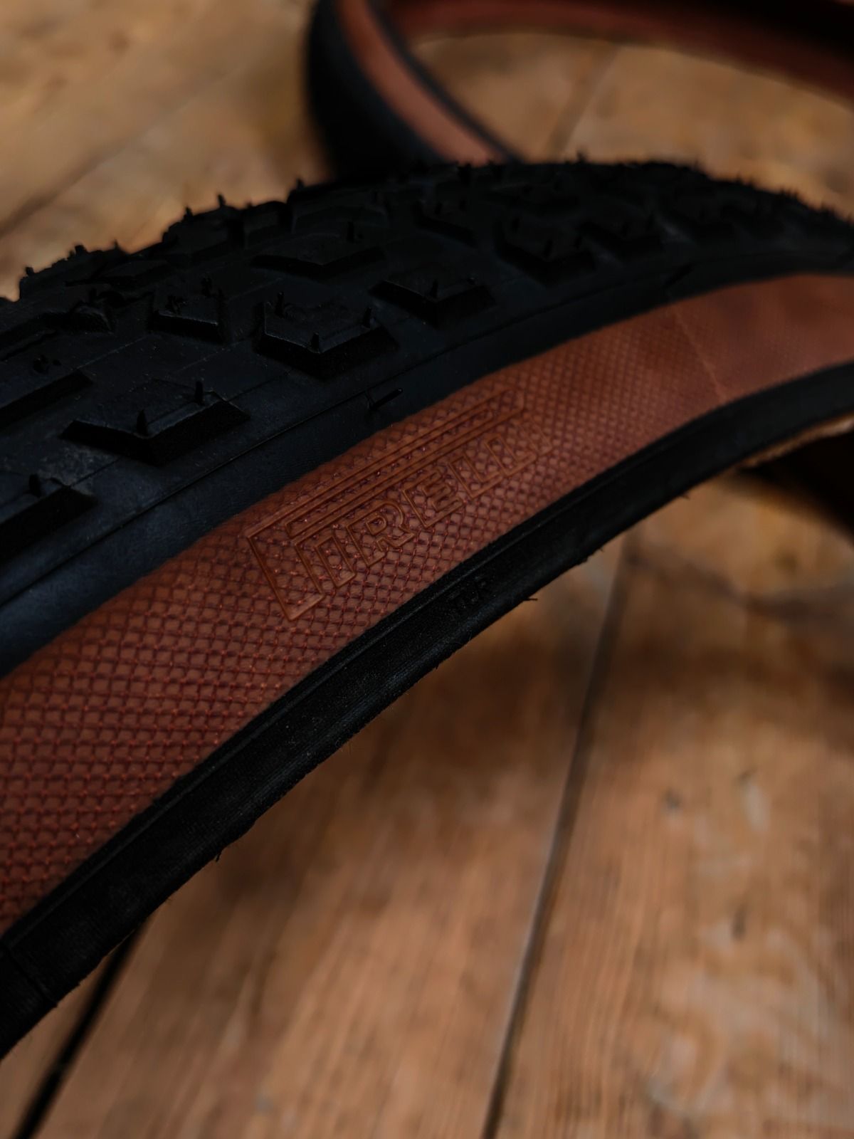 Пара покрышек Pirelli Cinturato Gravel Mixed