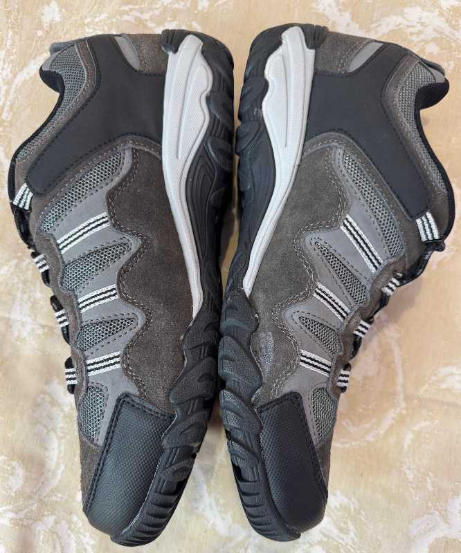 Мужские трекинговые кроссовки Pavers 45-46 размер. Новые