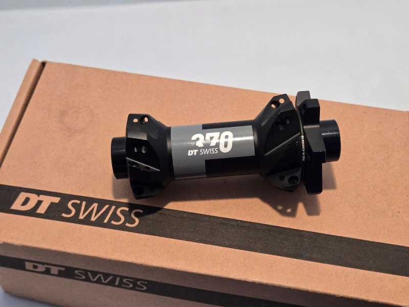 Новая DT Swiss 370 straightpull 15x110мм