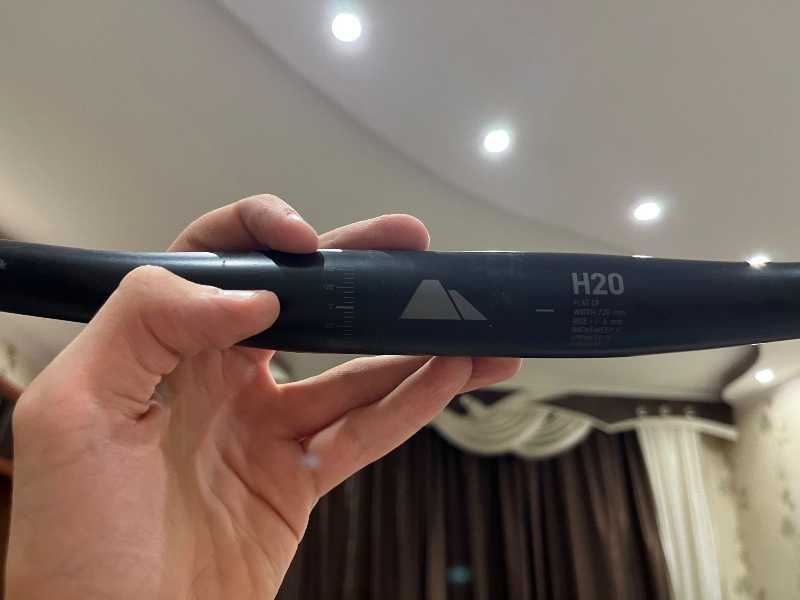 Руль карбоновый canyon m20