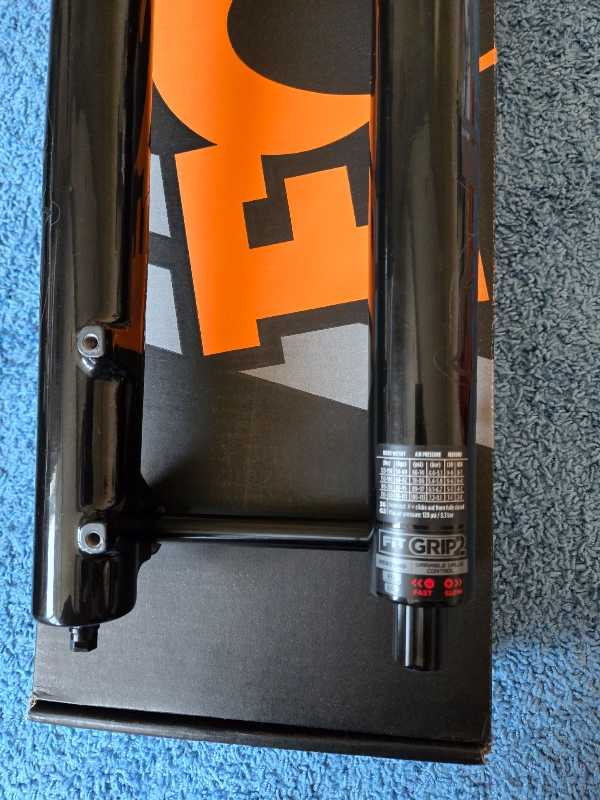 Fox Factory 36 Grip2 27.5